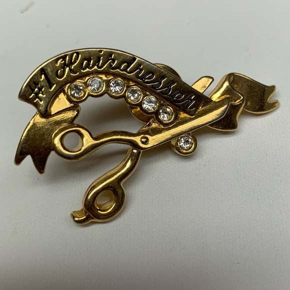 Avon Pin Hairdresser - Picture 3 of 16